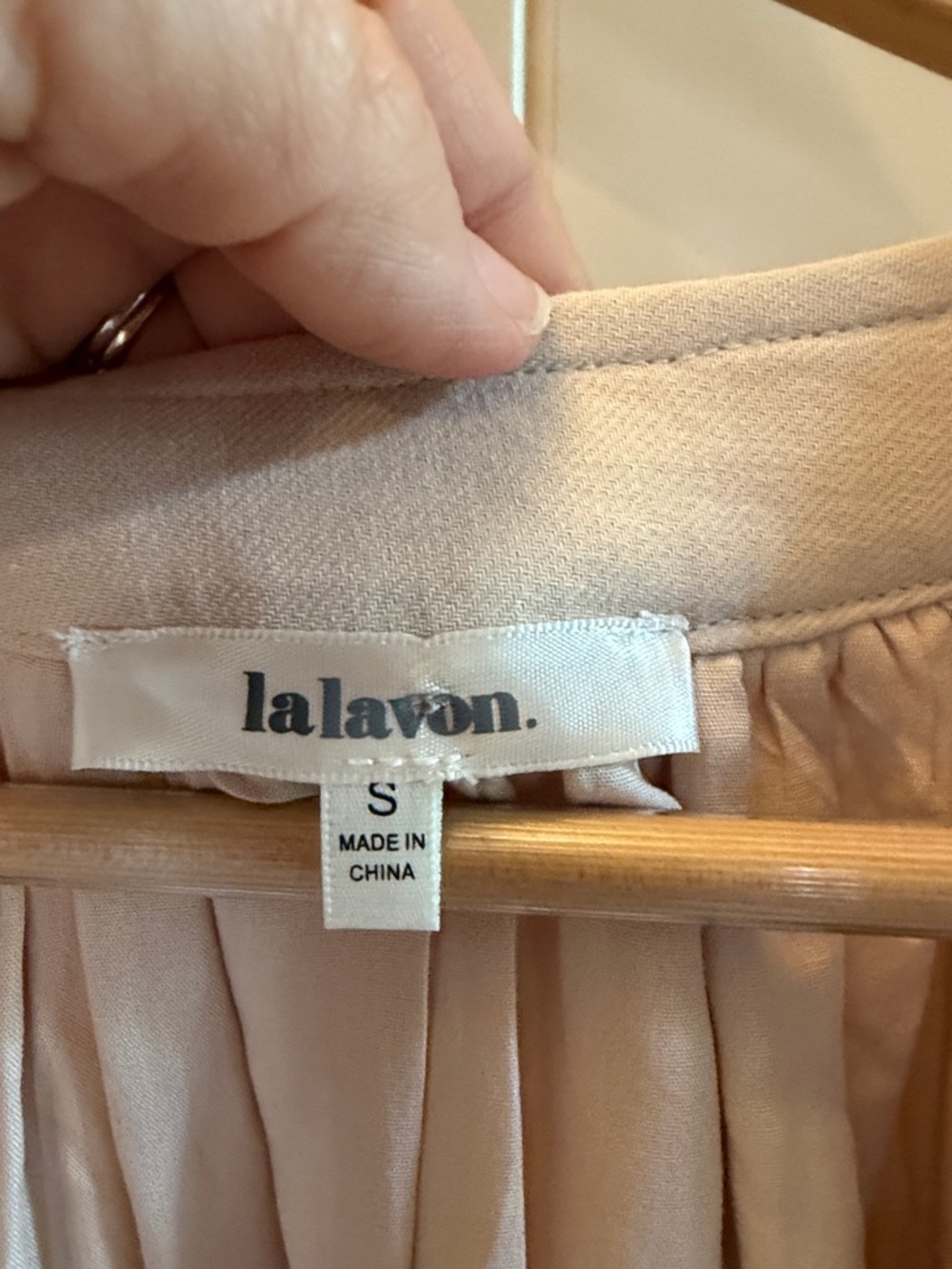 Lalavon Women's Natural Vee Neck Puff Sleeve Dress - Picture 3 of 6